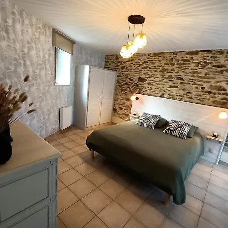 Bed & Breakfast Le Moulin De Benneville D'hotes, Petit Dejeuner Compris