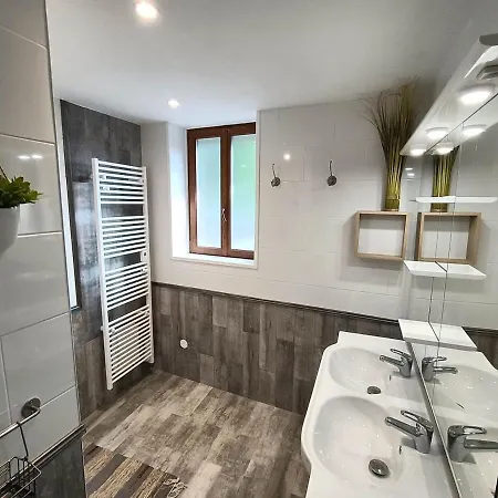 Frühstückspension Le Moulin De Benneville D'hotes, Petit Dejeuner Compris 3*