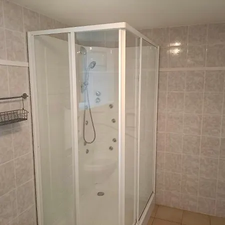 Le Moulin De Benneville D'hotes, Petit Dejeuner Compris Frühstückspension 3*