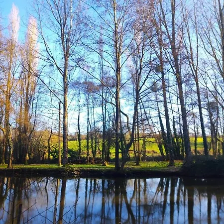 Bed & Breakfast Le Moulin De Benneville D'hotes, Petit Dejeuner Compris Cahagnes