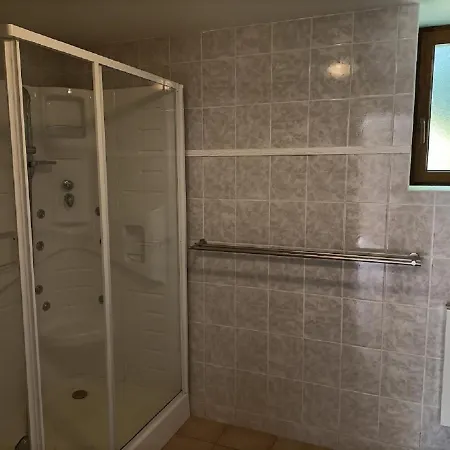 Frühstückspension Le Moulin De Benneville D'hotes, Petit Dejeuner Compris 3*