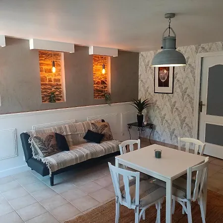 Le Moulin De Benneville D'hotes, Petit Dejeuner Compris 3*