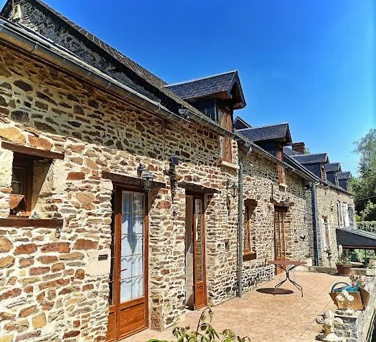 Le Moulin De Benneville D'hotes, Petit Dejeuner Compris 3*